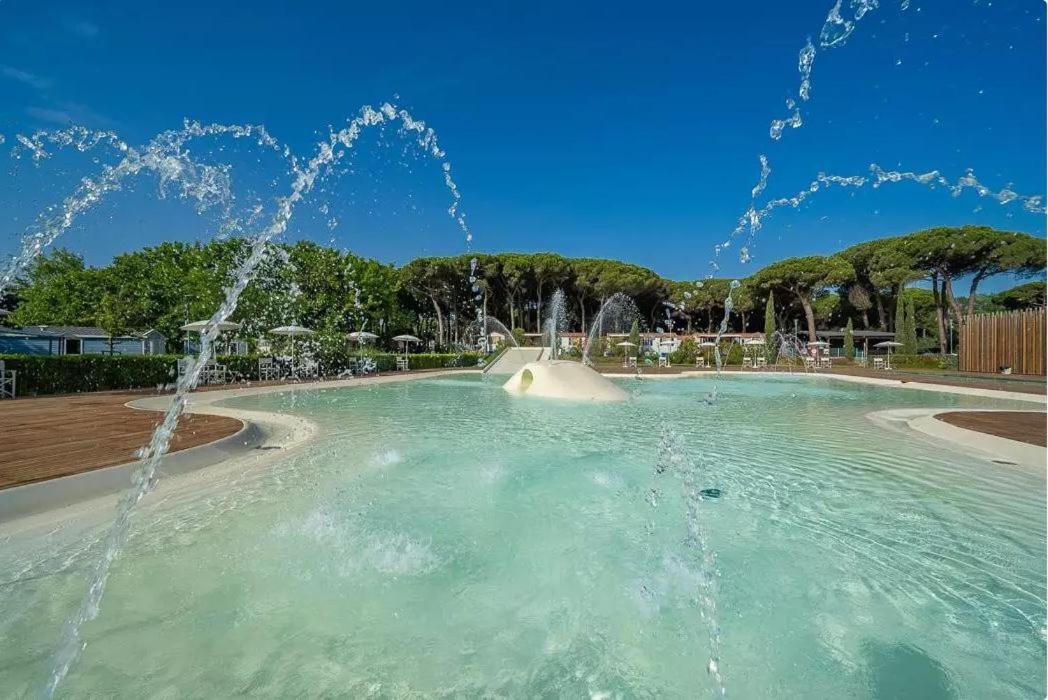 Vacanceselect Mobil Homes - Camping Pineta Sul Mare Camping Village Cesenatico Kültér fotó